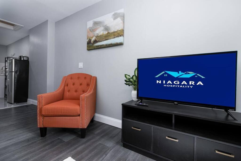 Cozy Micro Apartment, Minutes From Falls Niagara Falls Eksteriør bilde